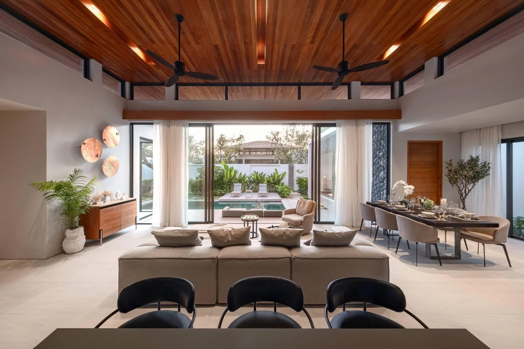 Botanica Modern Loft — view 2